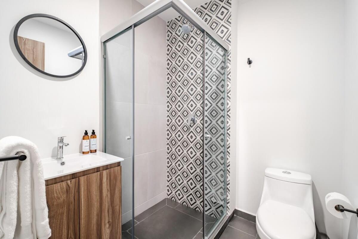 Calle Napoles 76, Int 28 Apartment *
