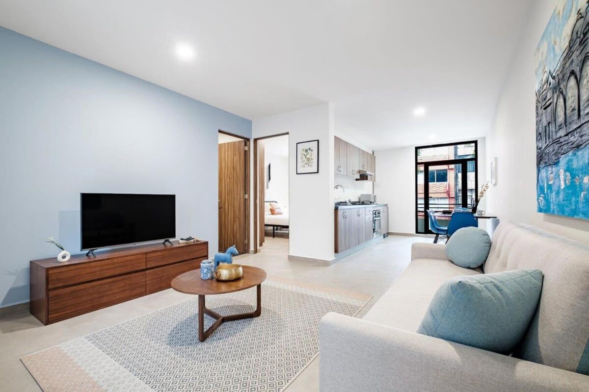 Apartment Calle Napoles 76, Int 28